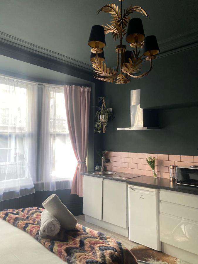 Salt Life Escape Apartment Brighton Екстериор снимка